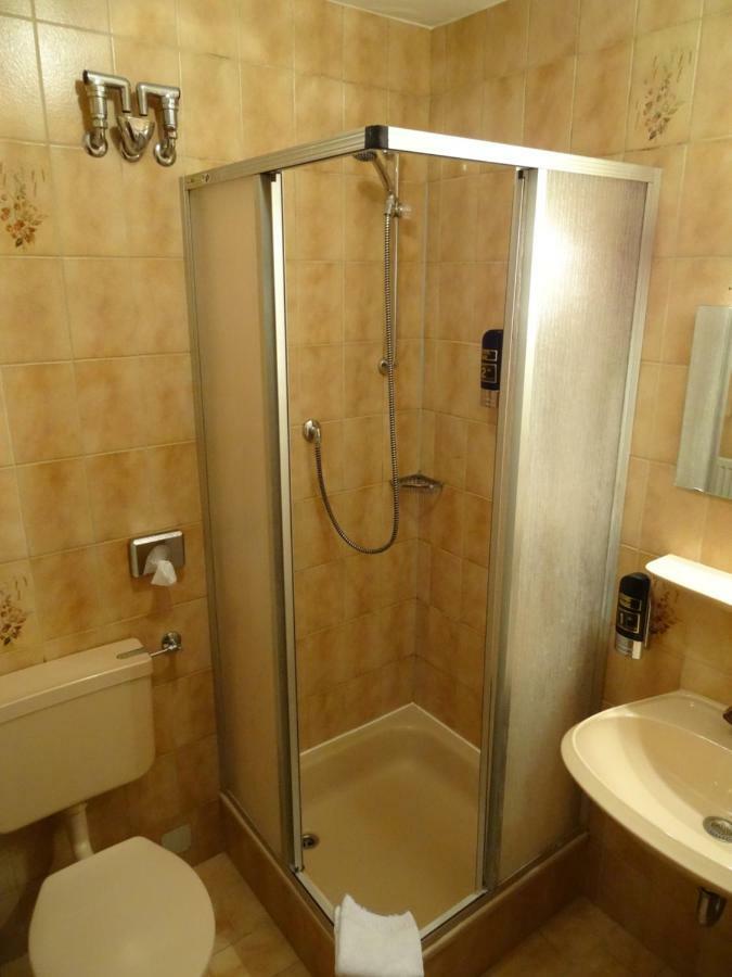 Hotel Gasthof Forelle Siegsdorf Εξωτερικό φωτογραφία